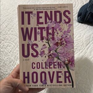 'It Ends With Us' Book - Purple Cover